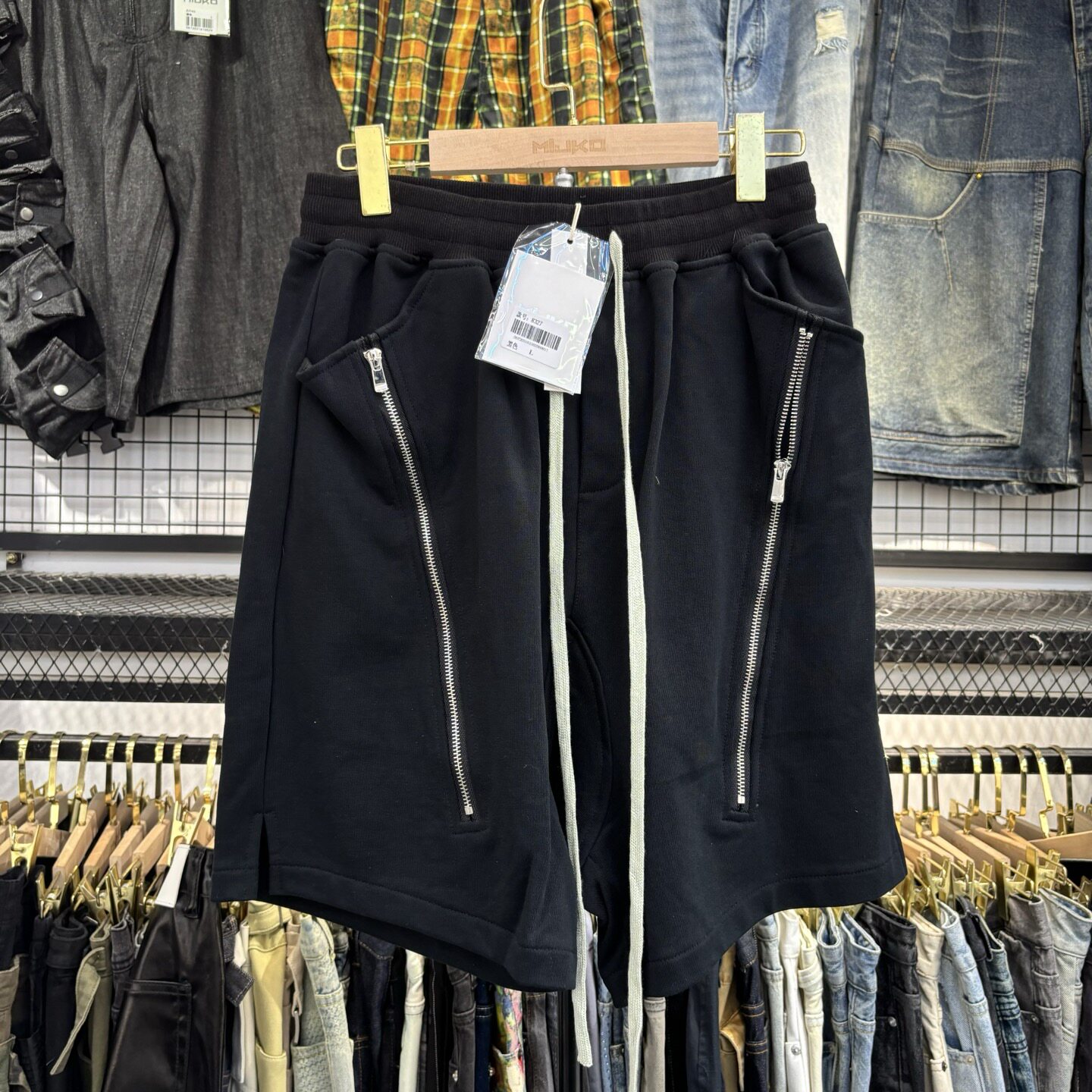 MIJKO Black Dark Grey Shorts M - đánh giá và giá Mens Fashion Dark Grey Pants